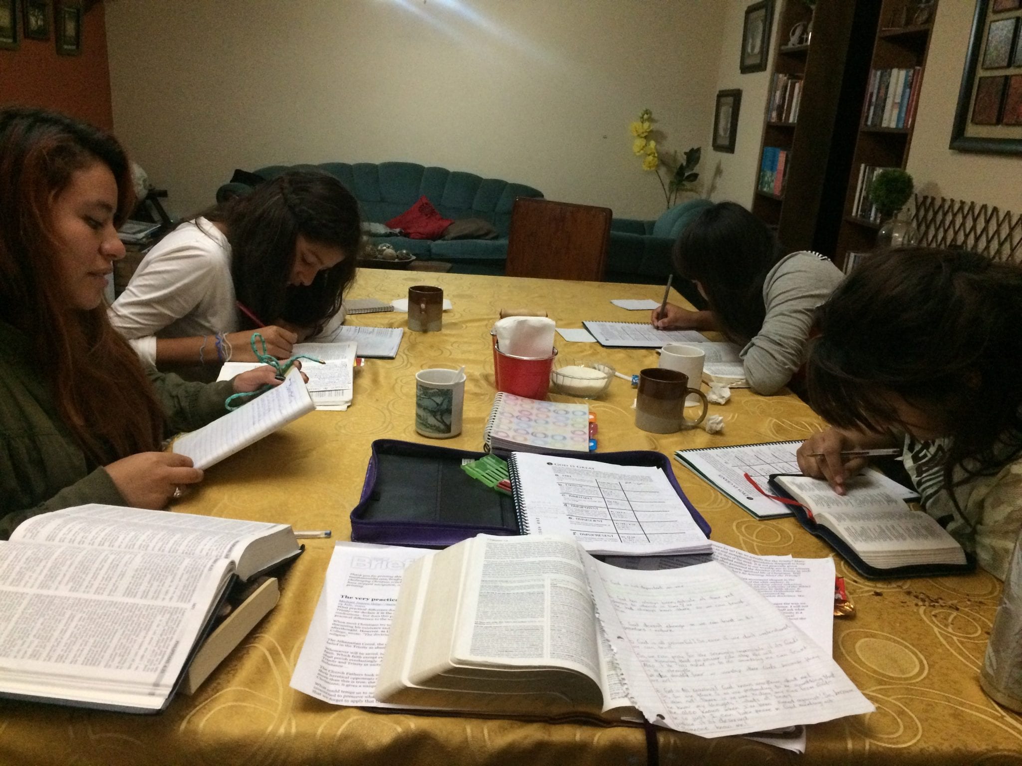 bible study with girls from fundaninos